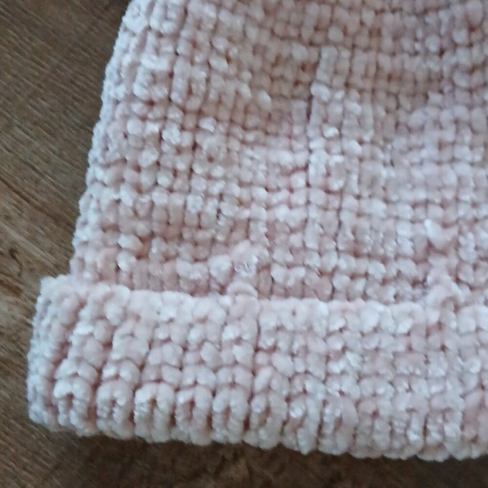 Old Navy toque - Picture 2 of 13